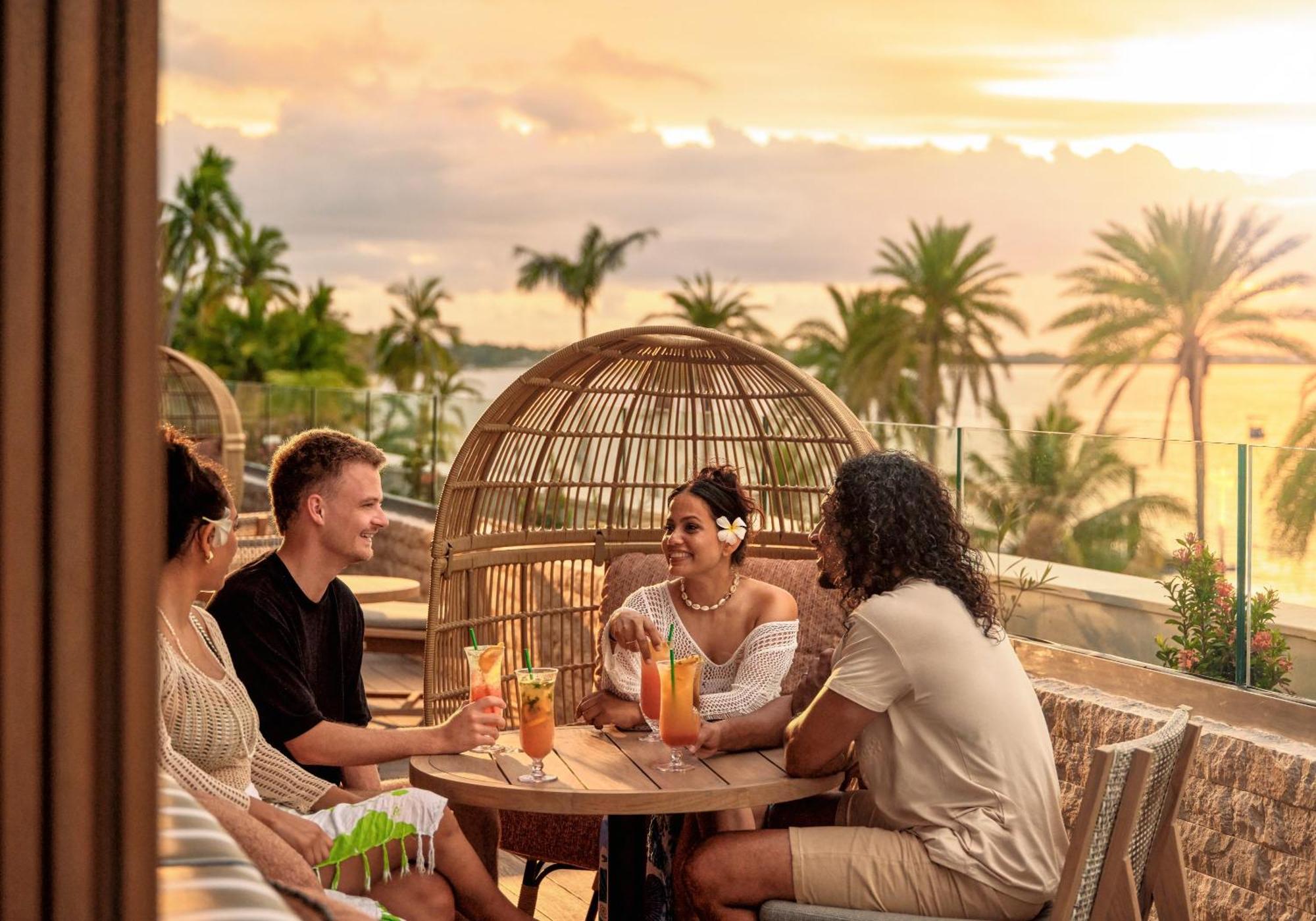 Crowne Plaza Fiji Nadi Bay Resort & Spa, An Ihg Hotel Zewnętrze zdjęcie