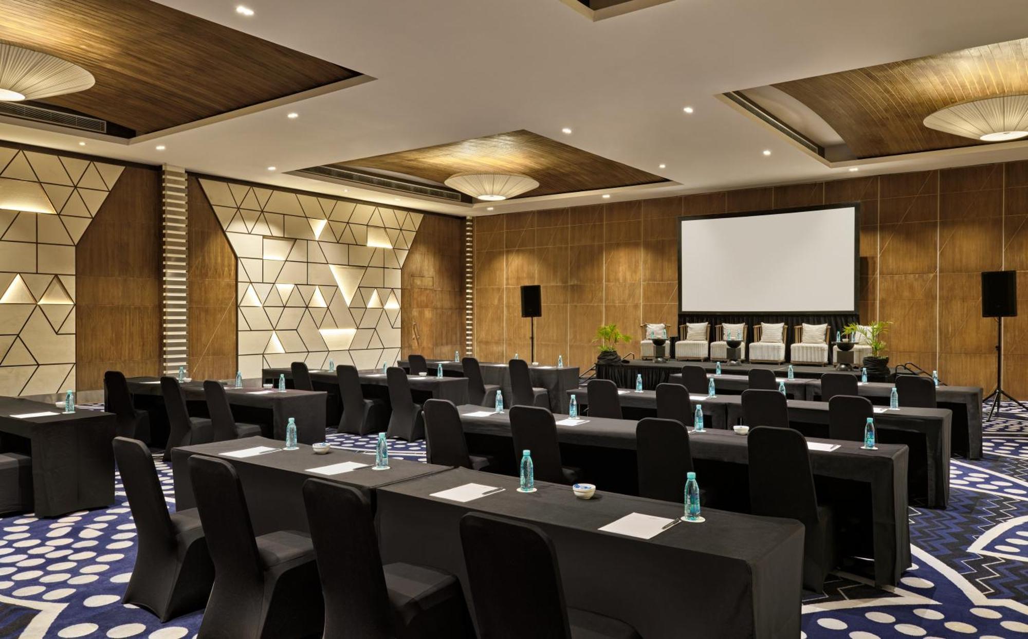 Crowne Plaza Fiji Nadi Bay Resort & Spa, An Ihg Hotel Zewnętrze zdjęcie